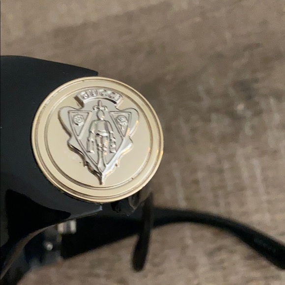 NEW GUCCI Sunglasses - Picture 3 of 8